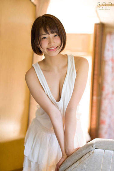 [STAR-927]唯井真寻（唯井まひろ） 18岁 DEBUT 